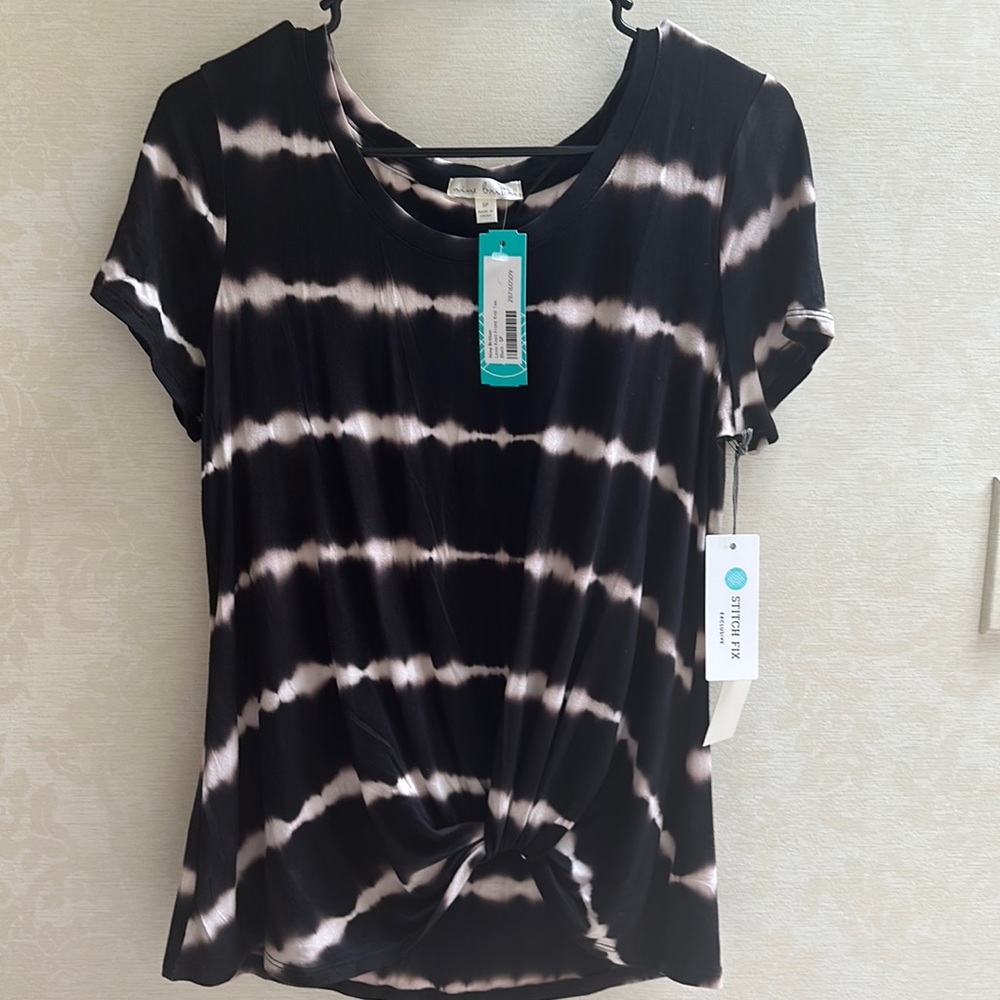 NWT NINE Britton Levie knot front tee